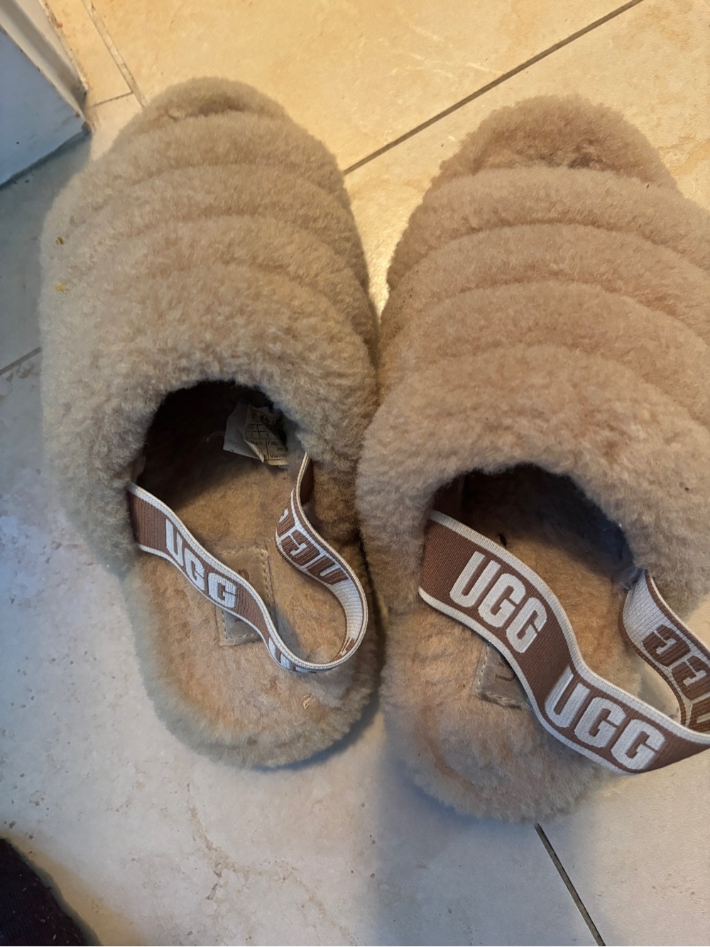 UGG Fluff Slide Slippers in Tan